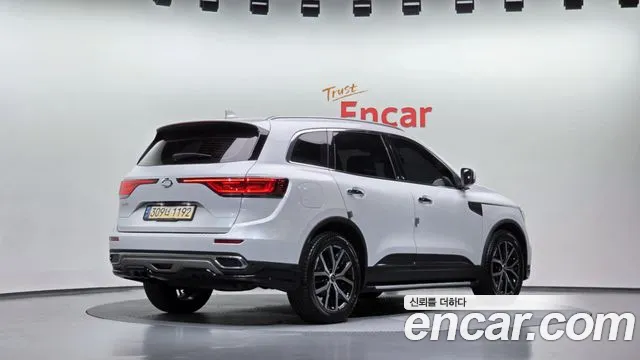 Renault-KoreaSamsung Koleos 2022 thumb 2