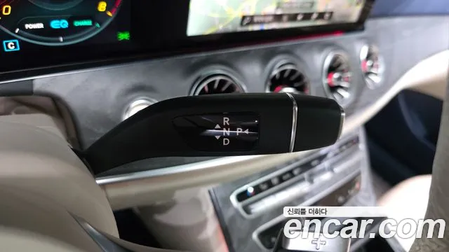 Mercedes-Benz E-Класс 2023 thumb 9