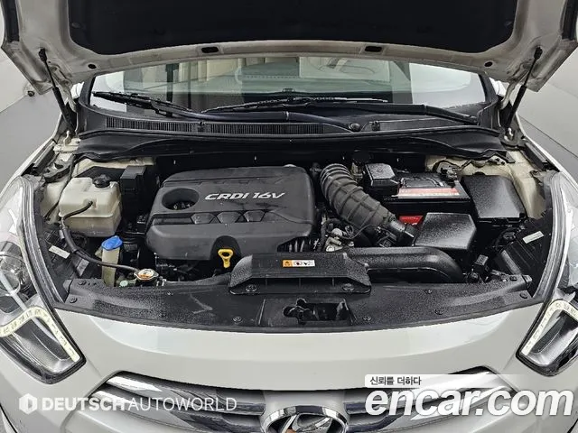 Hyundai i40 2013 thumb 6