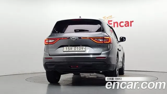 Renault-KoreaSamsung Koleos 2016 thumb 4