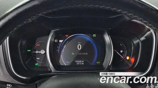Renault-KoreaSamsung Koleos 2016 thumb 8