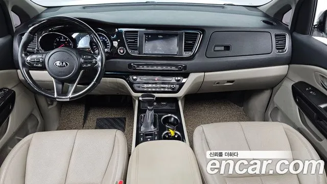 Kia Carnival 2019 thumb 7