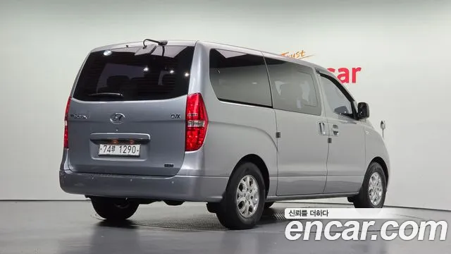 Hyundai Starex 2013 thumb 2