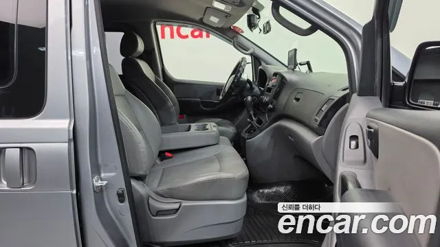 Hyundai Starex 2013 thumb 10