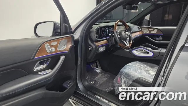 Mercedes-Benz GLS 2021 thumb 10