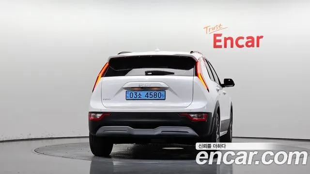 Kia Niro 2022 thumb 4