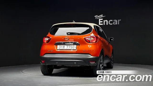 Renault-KoreaSamsung Captur 2013 thumb 4