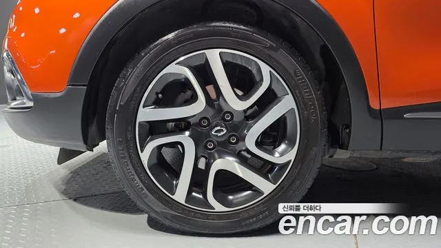 Renault-KoreaSamsung Captur 2013 thumb 5