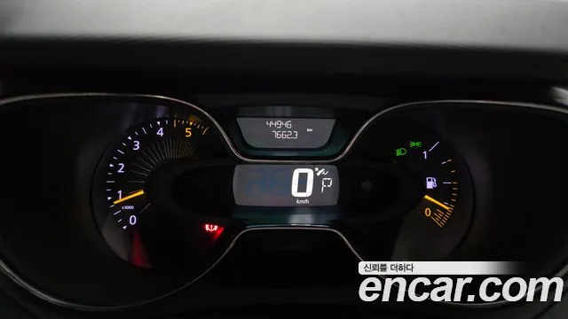 Renault-KoreaSamsung Captur 2013 thumb 8