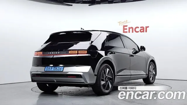Hyundai IONIQ 5 2026 thumb 2