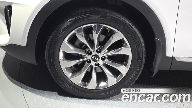 Kia Sorento 2019 thumb 5