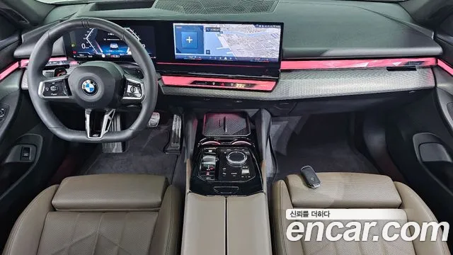 BMW 5-Series 2025 thumb 7