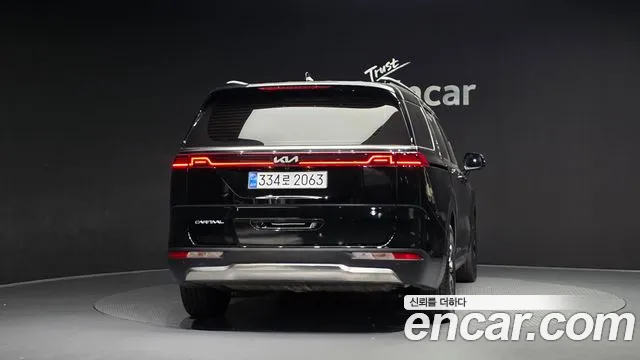 Kia Carnival 2023 thumb 3