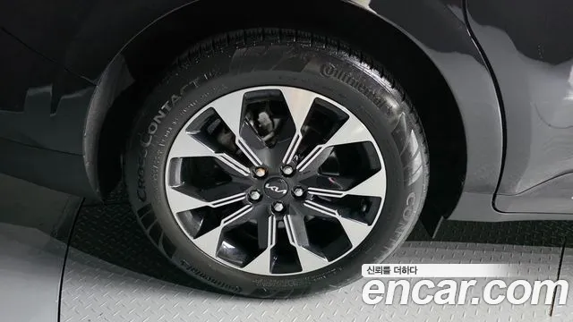 Kia Carnival 2023 thumb 4