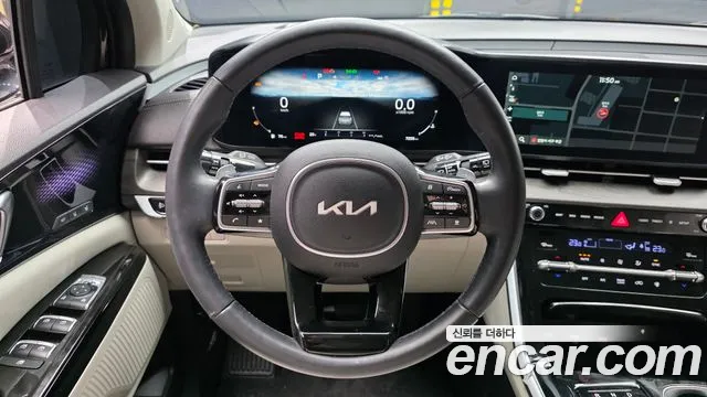 Kia Carnival 2023 thumb 12