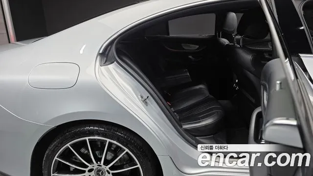 Mercedes-Benz CLS-Class 2020 thumb 11