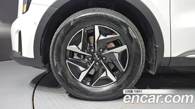 Kia Sorento 2023 thumb 5