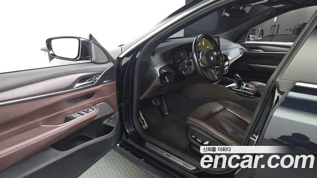 BMW Gran Turismo 2022 thumb 10