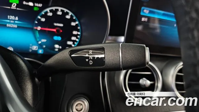 Mercedes-Benz GLC 2021 thumb 9
