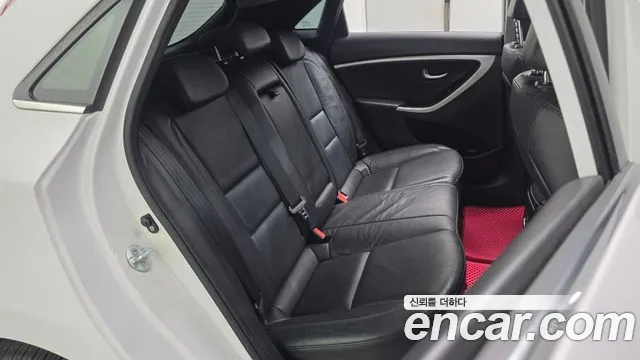 Hyundai i30 2014 thumb 11