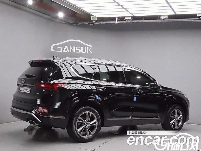 Hyundai Santa Fe 2019 thumb 4