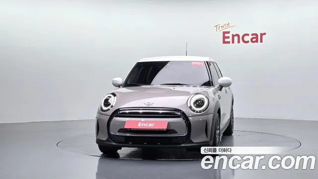 MINI Hatch 2024 thumb 2