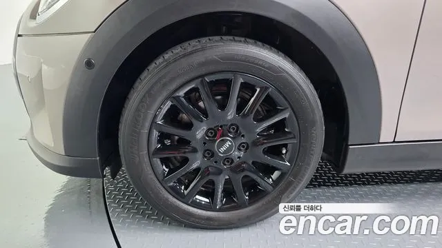 MINI Hatch 2024 thumb 4