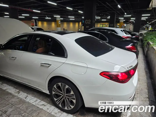 Mercedes-Benz E-Класс 2025 thumb 2