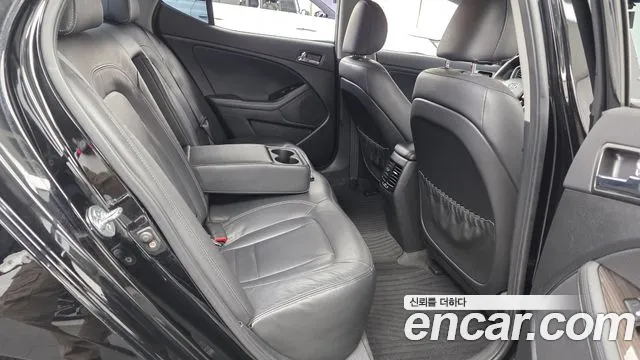 Kia K5 2011 thumb 12