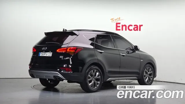 Hyundai Santa Fe 2017 thumb 2