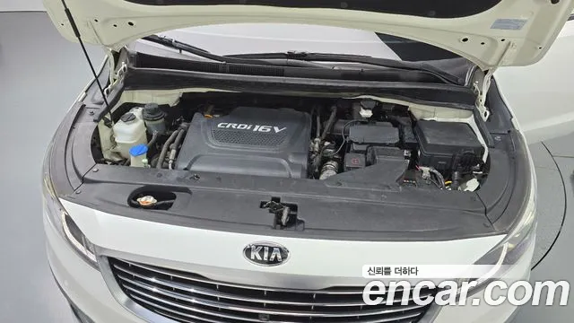 Kia Carnival 2016 thumb 6