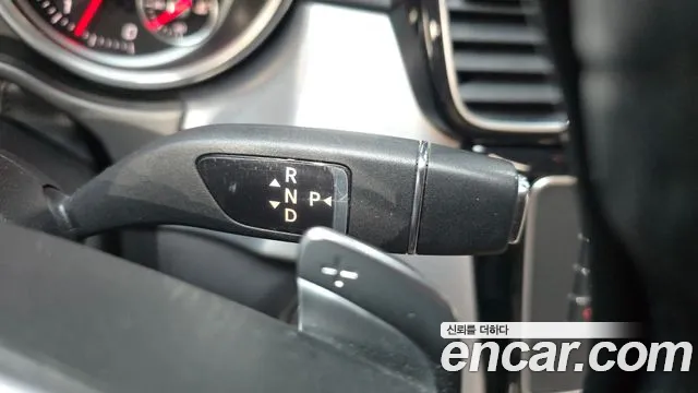 Mercedes-Benz GLE 2016 thumb 8