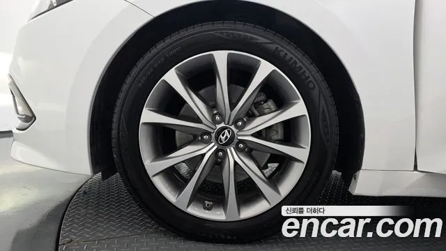 Hyundai Grandeur 2015 thumb 5