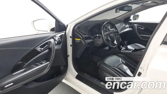 Hyundai Grandeur 2015 thumb 10