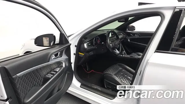 Genesis G70 2017 thumb 10