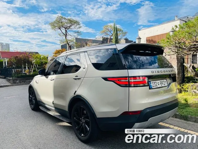 Land Rover Discovery 2017 thumb 4