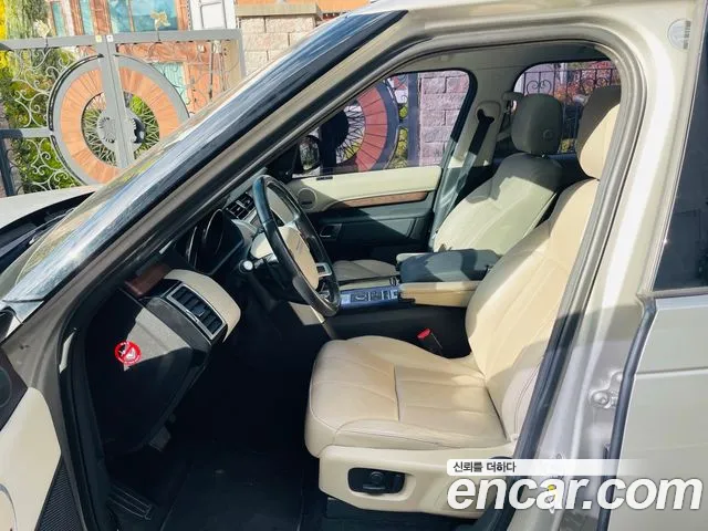 Land Rover Discovery 2017 thumb 10