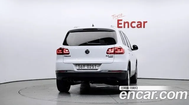 Volkswagen Tiguan 2015 thumb 4