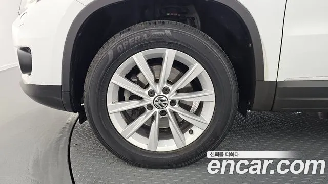 Volkswagen Tiguan 2015 thumb 5