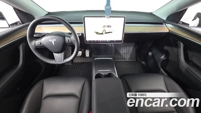 Tesla Model Y 2023 thumb 6