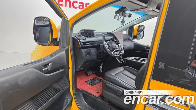 Hyundai Staria 2021 thumb 9