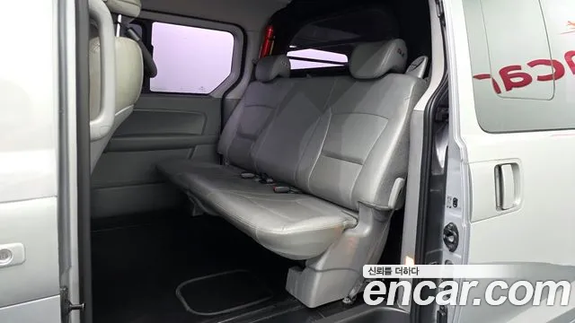 Hyundai Starex 2016 thumb 12