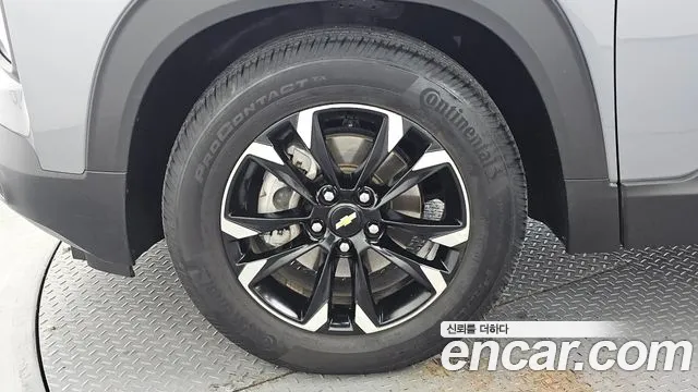 ChevroletGMDaewoo TrailBlazer 2020 thumb 4