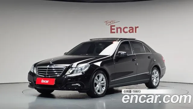 Mercedes-Benz E-Класс 2009 thumb 11
