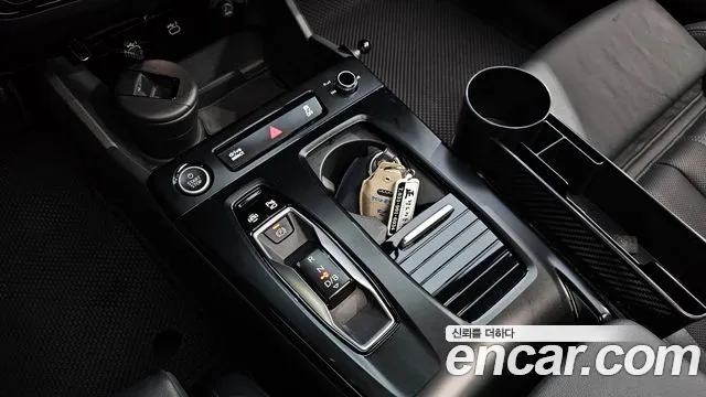 Audi Q6 e-tron 2025 thumb 9