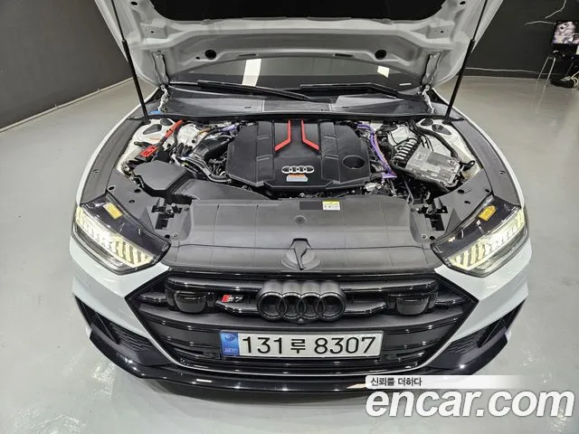 Audi S7 2022 thumb 6