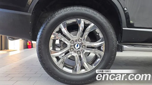 KG_Mobility_Ssangyong Rexton 2018 thumb 5