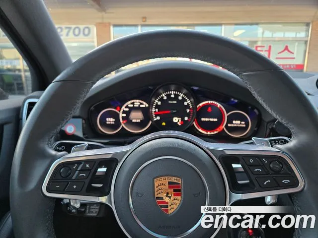 Porsche Cayenne 2019 thumb 7
