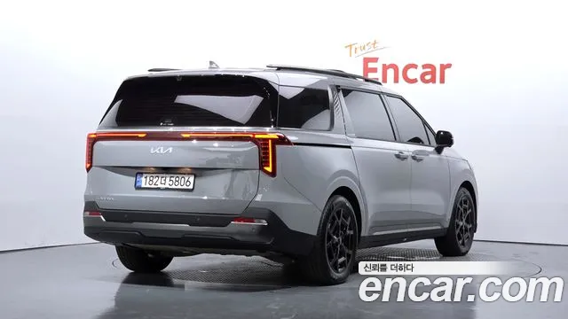 Kia Carnival 2024 thumb 2