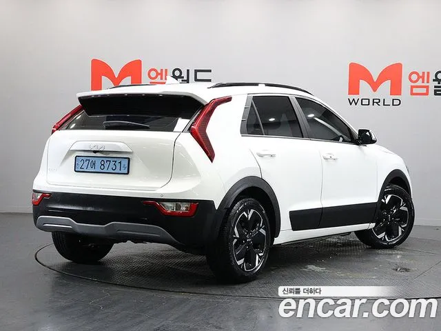 Kia Niro 2022 thumb 2